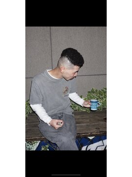 ジェントルマンバーバー(gentleman Barber) ショートアフロ