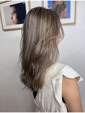 メロウ(MELLOW) 白髪隠しスペシャルブリーチハイライト+レイヤーヘア