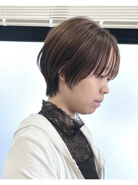 イル 大阪淀屋橋(i'll) ★マッシュショート前髪あり　オリーブベージュ