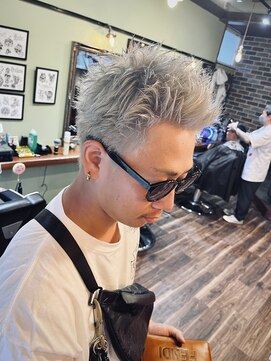 ブライズ(BRORISE) white silver