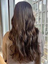 ティエナビューティー(TIENA BEAUTY)&nbsp;ロング/レイヤー/グレージュ/外国人風/アッシュ/ウェーブ