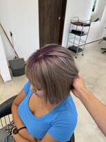 クオン 伊勢崎(QUON.) デザインカラー×ボブ