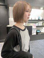 ケンジ 横浜(KENJE) 切りっぱなしボブ/ミルクティーベージュ/ダブルカラー