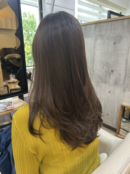 ロジ(ROGI)の写真/【カラーの常識を変える優しく傷みにくいグレイカラー】髪の毛を補修しながら染める極上カラー