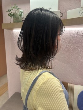 メルク ユニ(merc.uni) 小顔くびれレイヤースタイル
