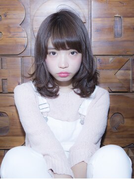 サロンドミルク 原宿(salon de MiLK) 【salon de MiLK原宿】大人かわいいフェザーミディアムボブ