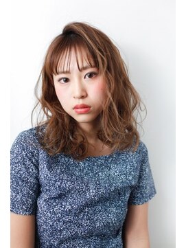 ネオリーブ クーロ(Neolive curro) 細毛のぺたんこさんもミディアムパーマでお悩み解決♪