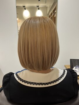 ハチマルハチ ナル 登戸店(808 nalu) ミルクティーカラー/くすみベージュ