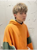 ナチュラルマッシュシースルーニュアンスセンターパート刈り上げ