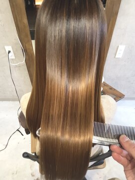 スリー(THREE) 髪質改善トリートメント 縮毛矯正 髪質改善ストレート 酸性