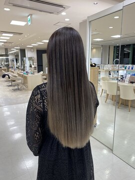 シャルムバイケンジ(Charm.by KENJE) バレイヤージュ/シャドウルーツ/ハイライト/デザインカラー/銀座