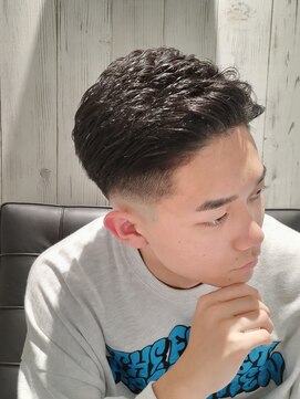 ヨシザワインク バンダイ(YOSHIZAWA Inc. BANDAI) 新潟/万代/バーバー/メンズ専門/フェードカット/スキンフェード