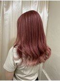 ピンクベージュ