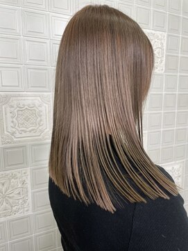 ヘンリエッタ 表参道(Henrietta) ワンブリーチミルクティーベージュ