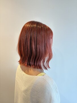 ペスカケイクリエイティブ(PESCA K-CREATIVE) 深みレッドのやわらかボブ