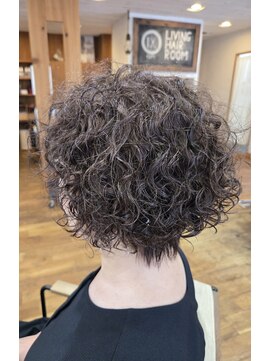 リビングヘアルーム(LIVING HAIR ROOM) パーマ ミディアム
