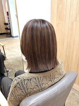 ユニカ 宇都宮(yunica) 黒上カタログ/オリーブグレー/小顔見せるヘア/ココアベージュ