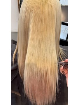 ドール(DOLL) ハイダメージ毛の酸熱トリートメント