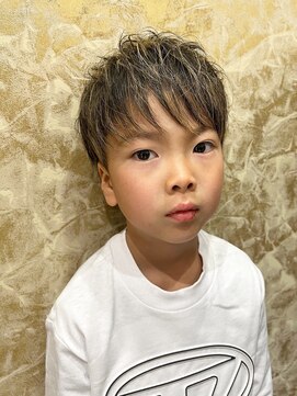 デザイニングヘアードゥ(designing hair Deux) キッズハイライトマッシュショート 【キッズ/キッズカット】