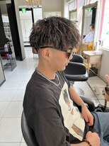 ラヴィット 横浜店(LUVIT)&nbsp;ツイストスパイラルパーマ メンズパーマ ハイライト 横浜