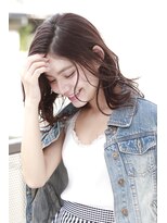 シュシュット(chouchoute)&nbsp;吉祥寺斜めバングフェザーロングボルドークラシカルワンレン/043