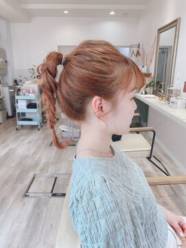 エマ あみ～ろ～ど店(EMMA) ポニーテール×三つ編み