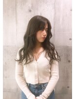 エンリッチヘア(enrich hair)&nbsp;オリーブグレージュ　ハイ透明感カラー　ゆるふわロングヘア