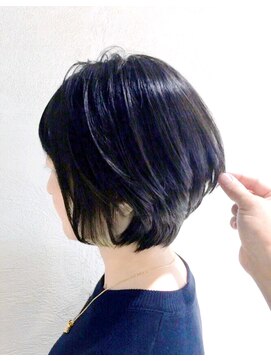 エメールヘア(aimere hair) マイナス10歳ショートボブ