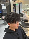 ツイストスパイラルパーマ　メンズマッシュパーマ　波巻きパーマ