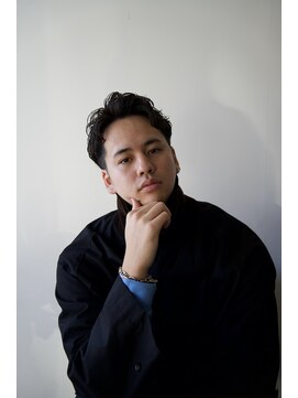 プラスヘアー(plus HAIR) 《出島》 メンズショートパーマ