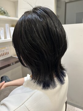 アナザーワールドココン(ANOTHER WORLD cocon) さりげなインナー×ウルフカット