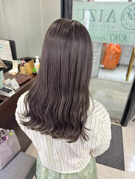 アイズ 本厚木(AIZU) グレージュカラー