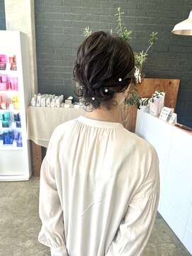 ブルームス アンジュ(Blooms Unge) ショートボブシニヨン風ヘアセット*