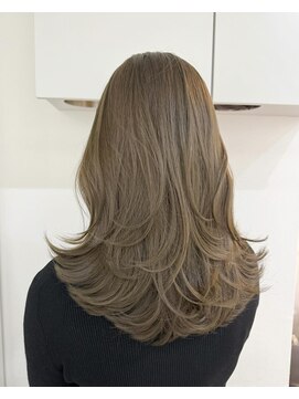 ムード(MOOD,) 暗めカラー/グランマッシュ[レイヤーカット/髪質改善/銀座]