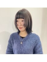 ニコ シモノセキ(NIKO Shimonoseki)&nbsp;＜NIKO＞落ちる黒で楽しむ冬のブリーチデザインカラー