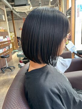 ビーチェ 小岩(Bice) モードにもカジュアルにも変幻自在◎切りっぱなしボブ