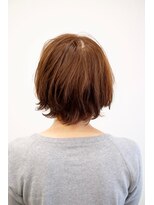 バングス(bangs)&nbsp;動きのあるボブ×オレンジ系カラー。