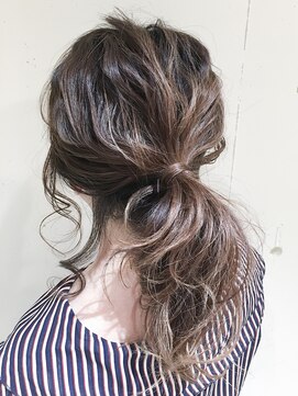 ネオリーブルノン 日吉(Neolive Runon) ゆるふわポニーテール