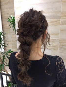 アンアンアヴェダ 沖縄ライカム店(anan aveda) 編みおろし　ヘアセット