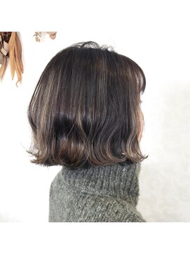 モグヘアー(mog hair) デザインミニボブ