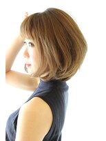 レウナ 外苑前(Reuna)&nbsp;【３０代・４０代・50代】大人の女性に人気のひし形ボブ