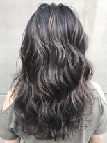 キラ 渋谷(KILLA) シルバーグレイ×バレイヤージュ【KILLA原宿/表参道】