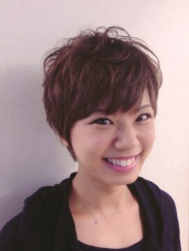 サロン ド ハル salon de HARU 甘めバングマッシュショート