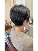 ショートボブ