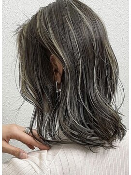 アウルム 下北沢(aurum) グレージュハイライト