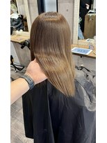 ハグ 横浜(HUG)&nbsp;【天使の艶カラー】暗くならないブリーチなしグレージュ