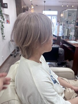 コジック ヘアアンドアイ(Cogic hair & eye) 透明感・立体感レイヤーショート♪ホワイトブロンド