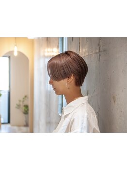 【豪徳寺駅】グレイカラーにもデザインを。白髪をしっかり染めたい方、脱白髪染めしたい方も◎