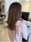 2025人気ヘアスタイル顔まわりレイヤーロングヘアワンカール