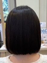 アルターリール(aL ter Rire)&nbsp;イメチェン/ホワイトブロンド/外ハネボブ/美髪/ワイドバング